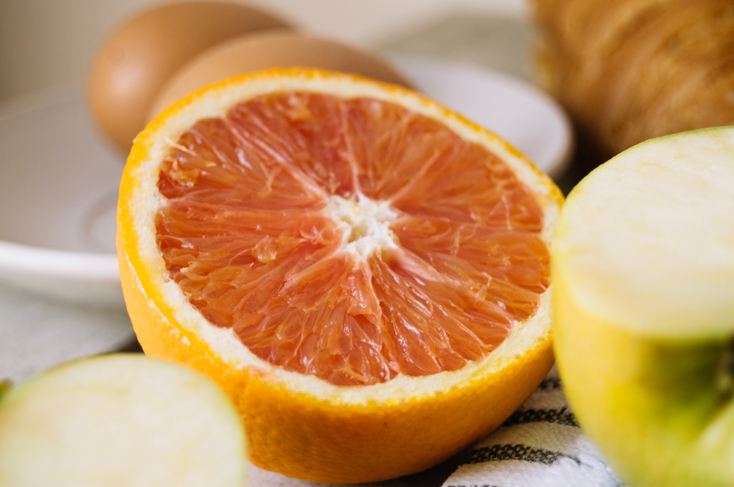 Употребление апельсинов. Самый длительно вызоевающий цитрус.